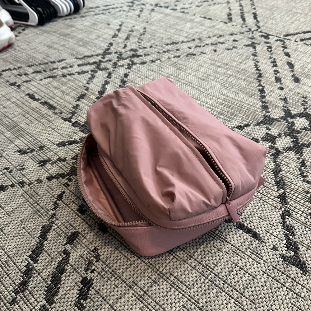 OUT OF STOCK ONLINE Rare Beauty Toiletry Bag